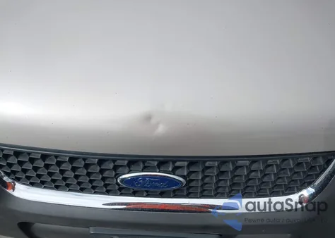 2001 Ford Escape Xlt from USA, damaged, VIN 1FMYU03181KA73971